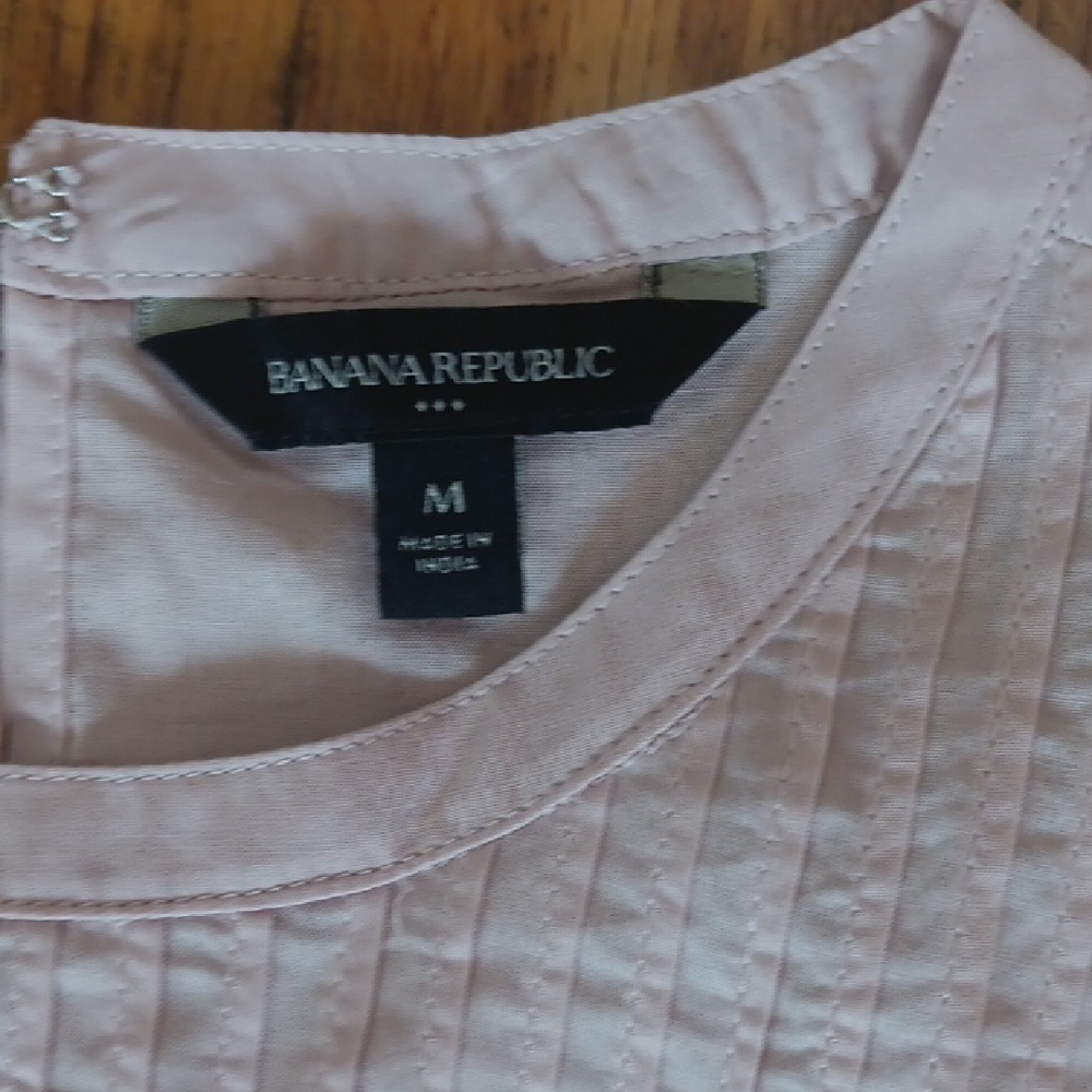 Banana Republic 1 Ivory And 1 Lavander Textured Blouse's Set Of 2 M NWT - Picture 5 of 5